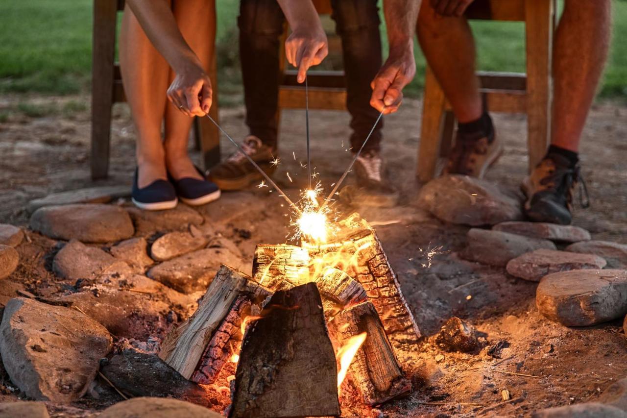 Hotel Horsley Hale Farm Glamping Ely Zewnętrze zdjęcie